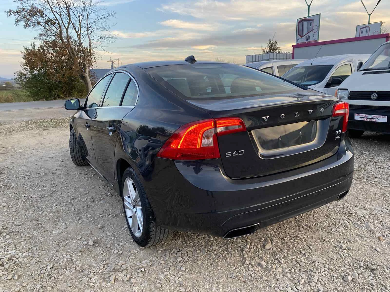 Volvo S60 Т5. 4х4 - изображение 3