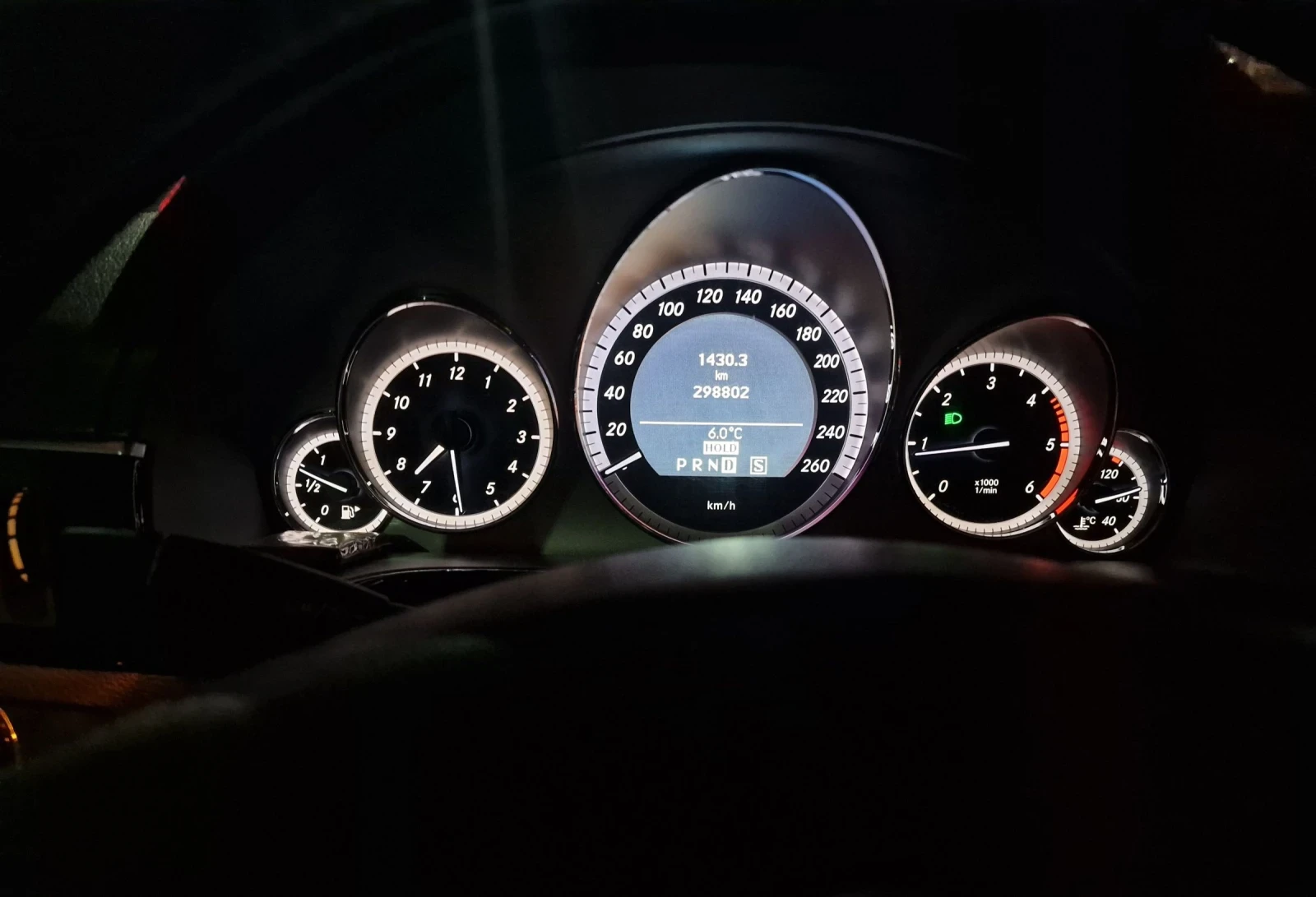 Mercedes-Benz E 250 2500 - изображение 9