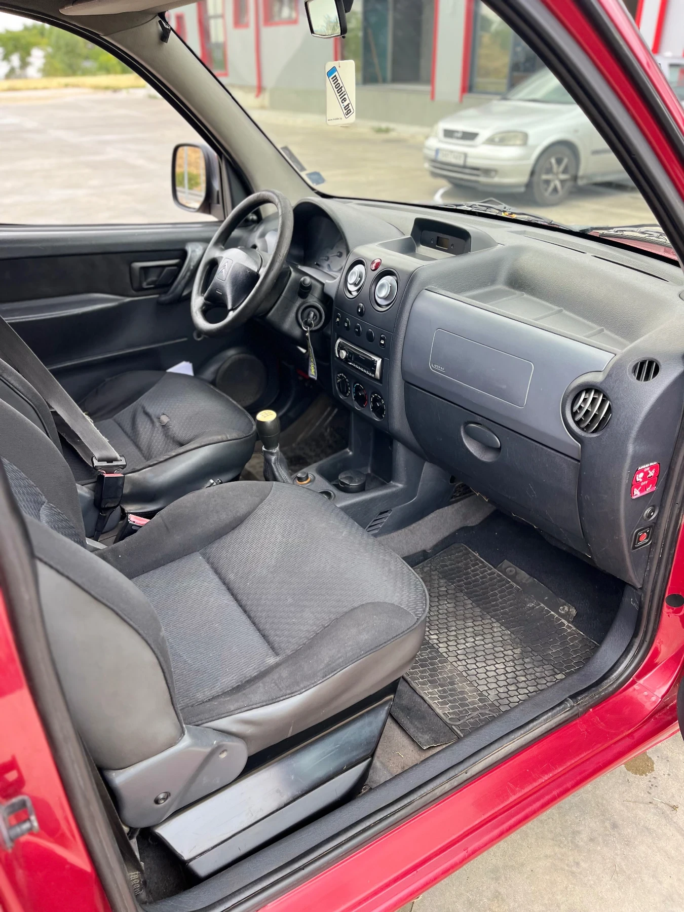 Citroen Berlingo 1.6 HDI 6+ 1 - изображение 8