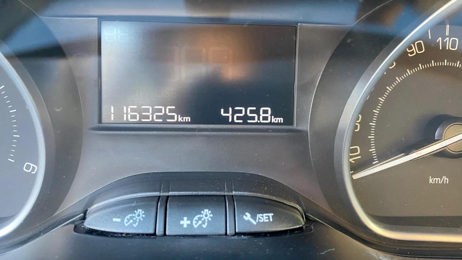 Peugeot 208 BlueHDI - изображение 7