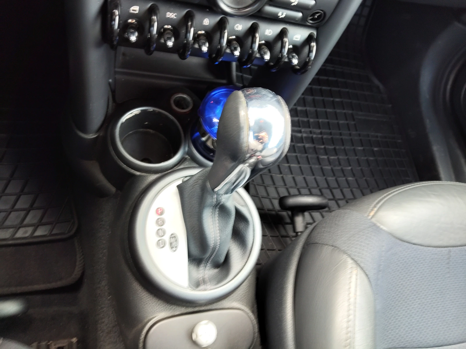 Mini Cooper cabrio 1, 6i 116ps SIDEWALK, снимка 13 - Автомобили и джипове - 53737313