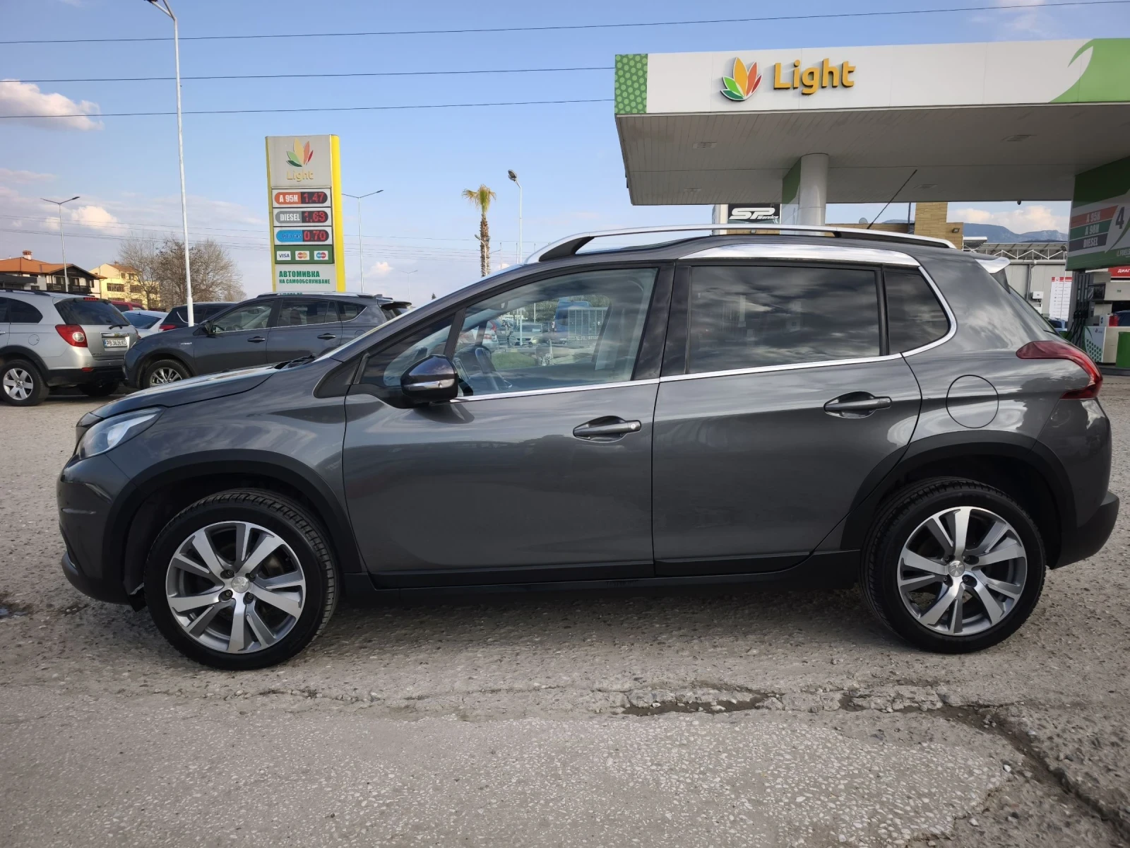 Peugeot 2008 1.6HDI 120kc ALURRE NEW !!!, снимка 6 - Автомобили и джипове - 53976186