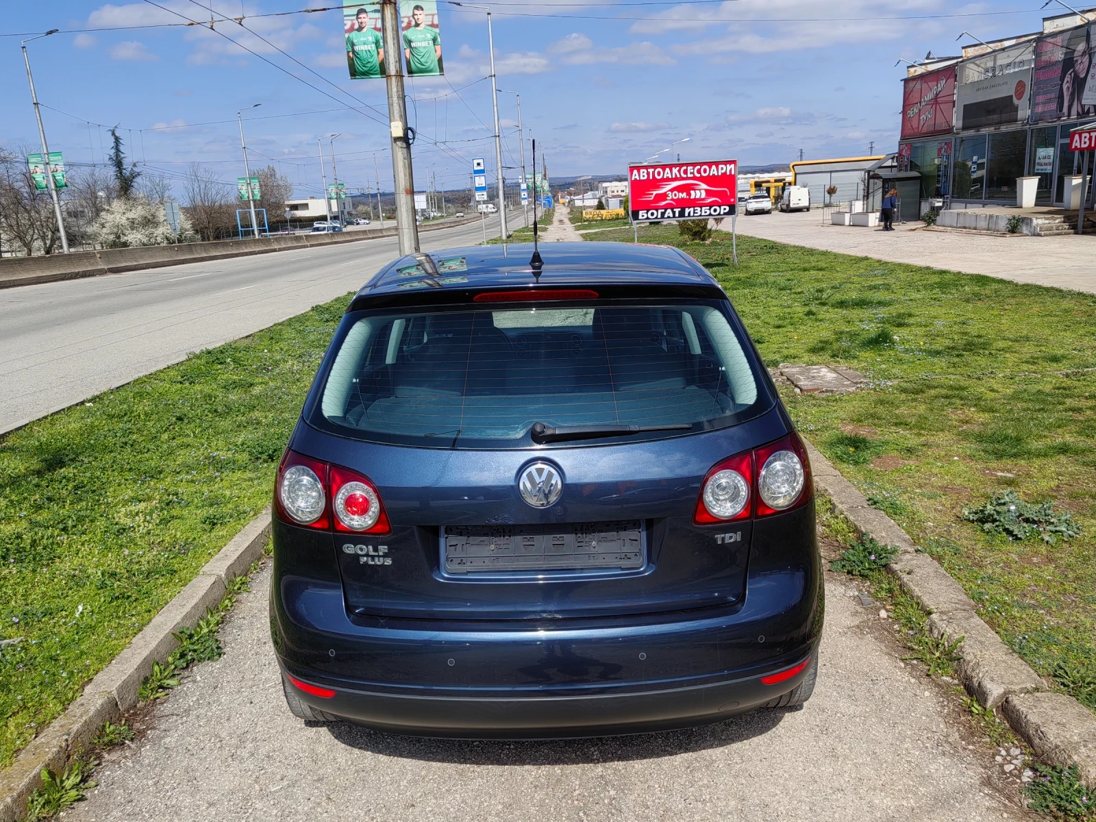 VW Golf Plus 1.9tdi 105ps Navi, снимка 7 - Автомобили и джипове - 54136662