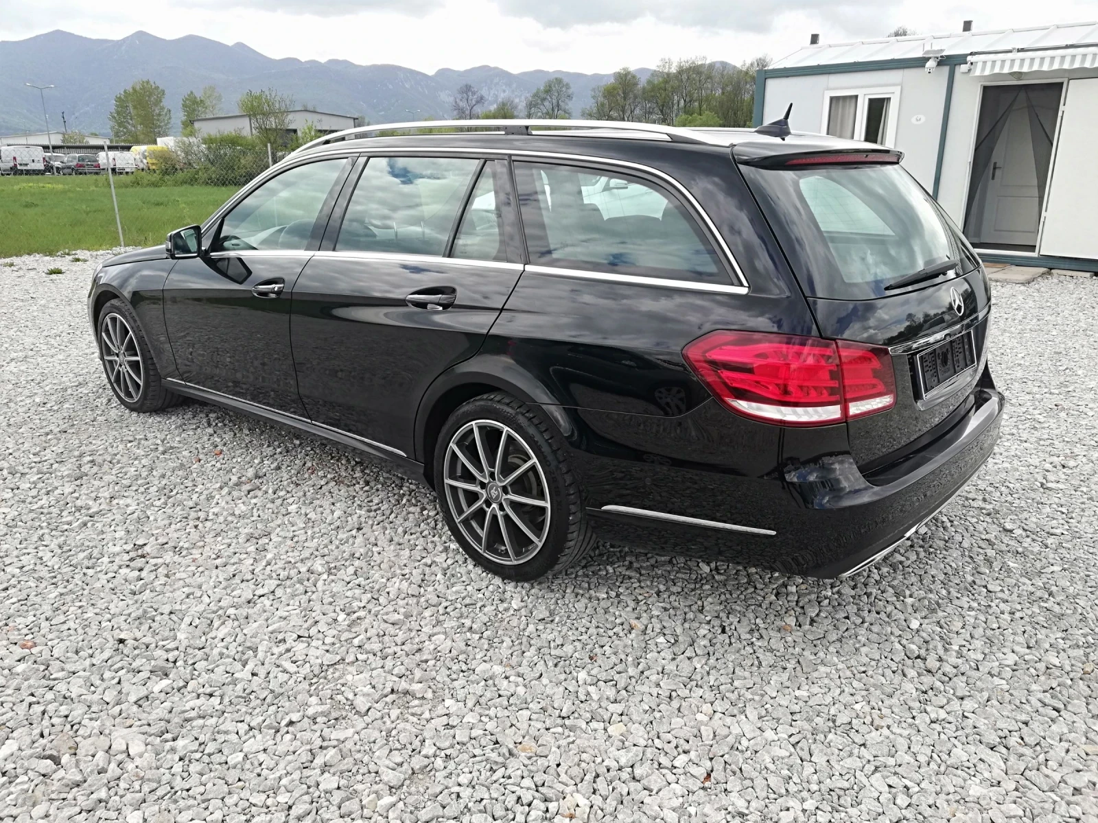 Mercedes-Benz E 220 2.2d kli navi avt 170ks | Mobile.bg � ����������� 4