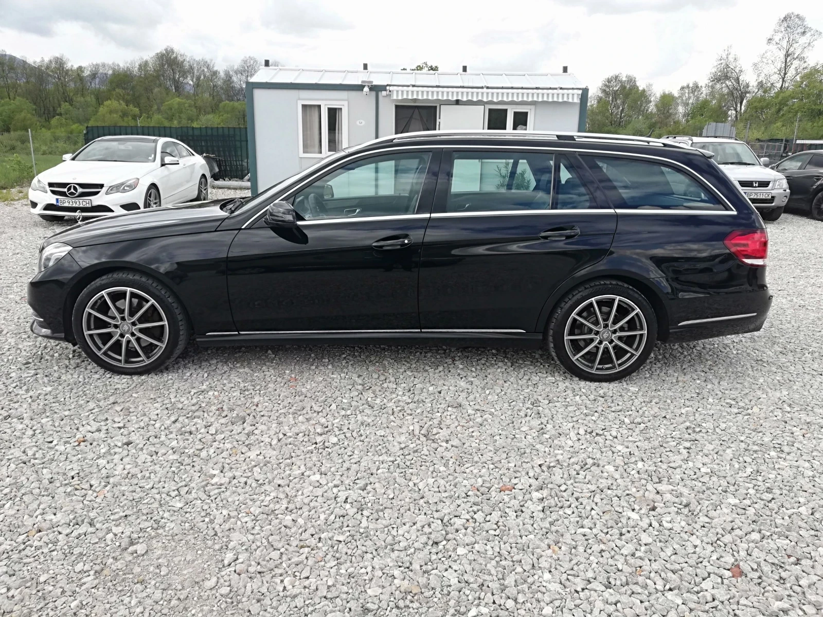 Mercedes-Benz E 220 2.2d kli navi avt 170ks | Mobile.bg � ����������� 3