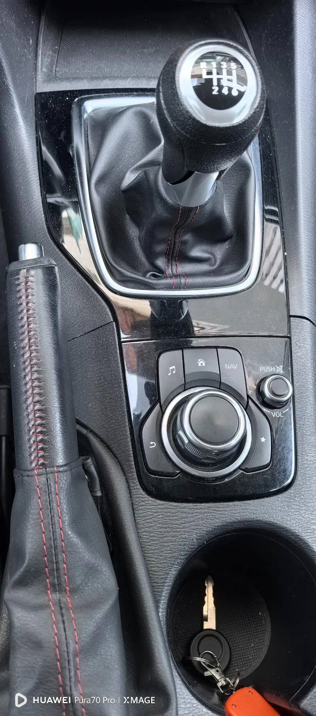 Mazda 3, снимка 8 - Автомобили и джипове - 54610969