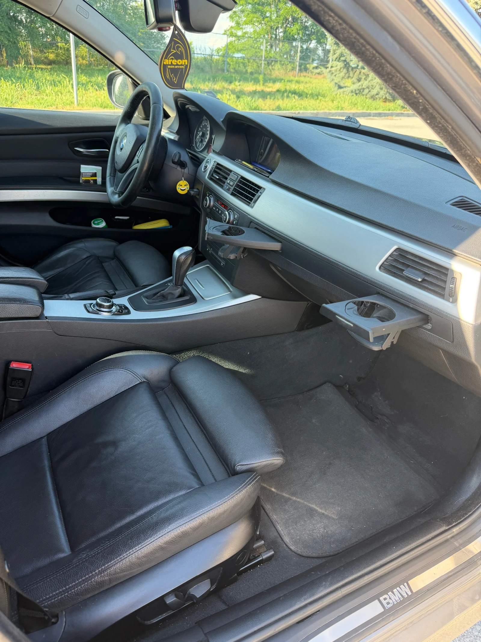 BMW 330 3.0D Facelift , снимка 12 - Автомобили и джипове - 54760933