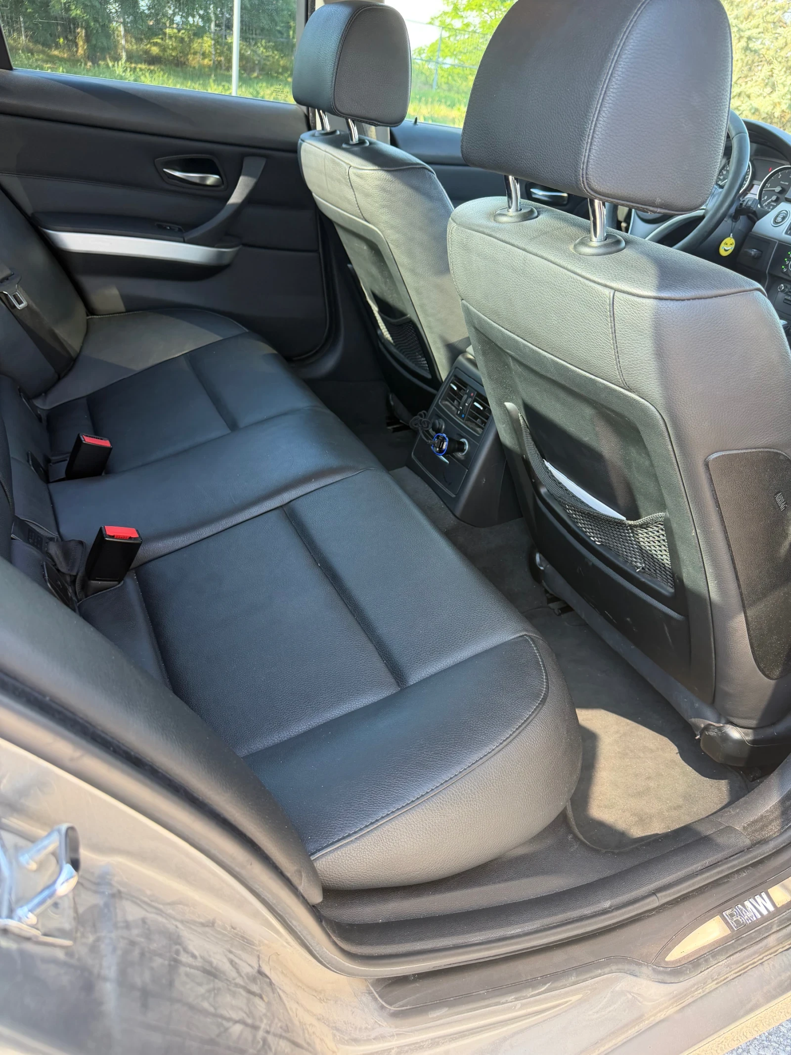 BMW 330 3.0D Facelift , снимка 11 - Автомобили и джипове - 54760933