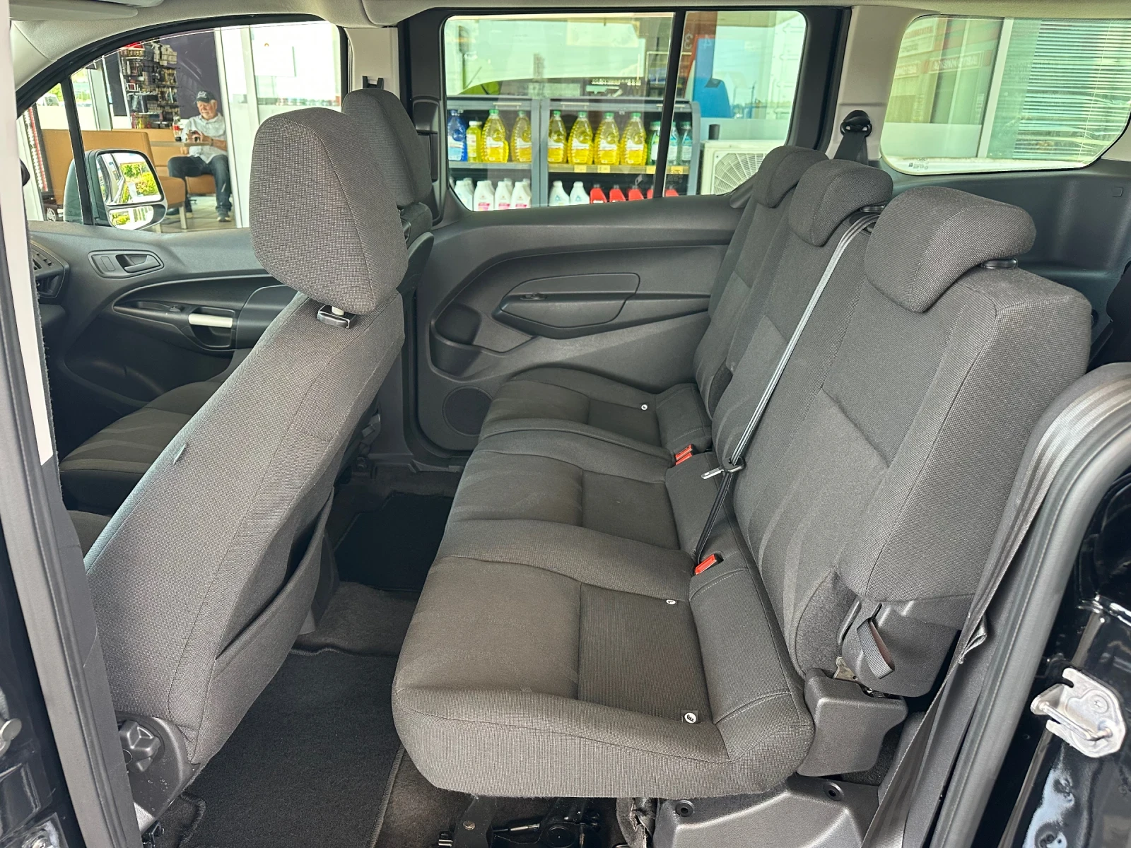 Ford Tourneo Connect 1.6 EcoBoost Автоматик 7 местен, снимка 7 - Автомобили и джипове - 54801102