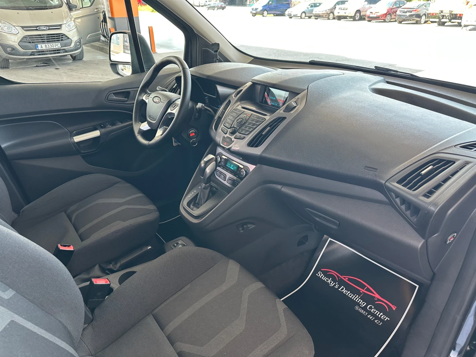 Ford Tourneo Connect 1.6 EcoBoost Автоматик 7 местен, снимка 15 - Автомобили и джипове - 54801102