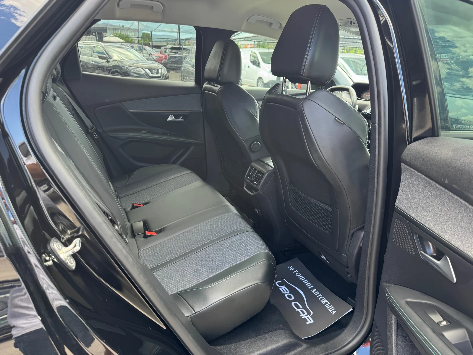 Peugeot 3008 1.5D-ALLURE-FACELIFT-KEYLESS-BLIND SPOT-CAMERA-TOP, снимка 16 - Автомобили и джипове - 54914690