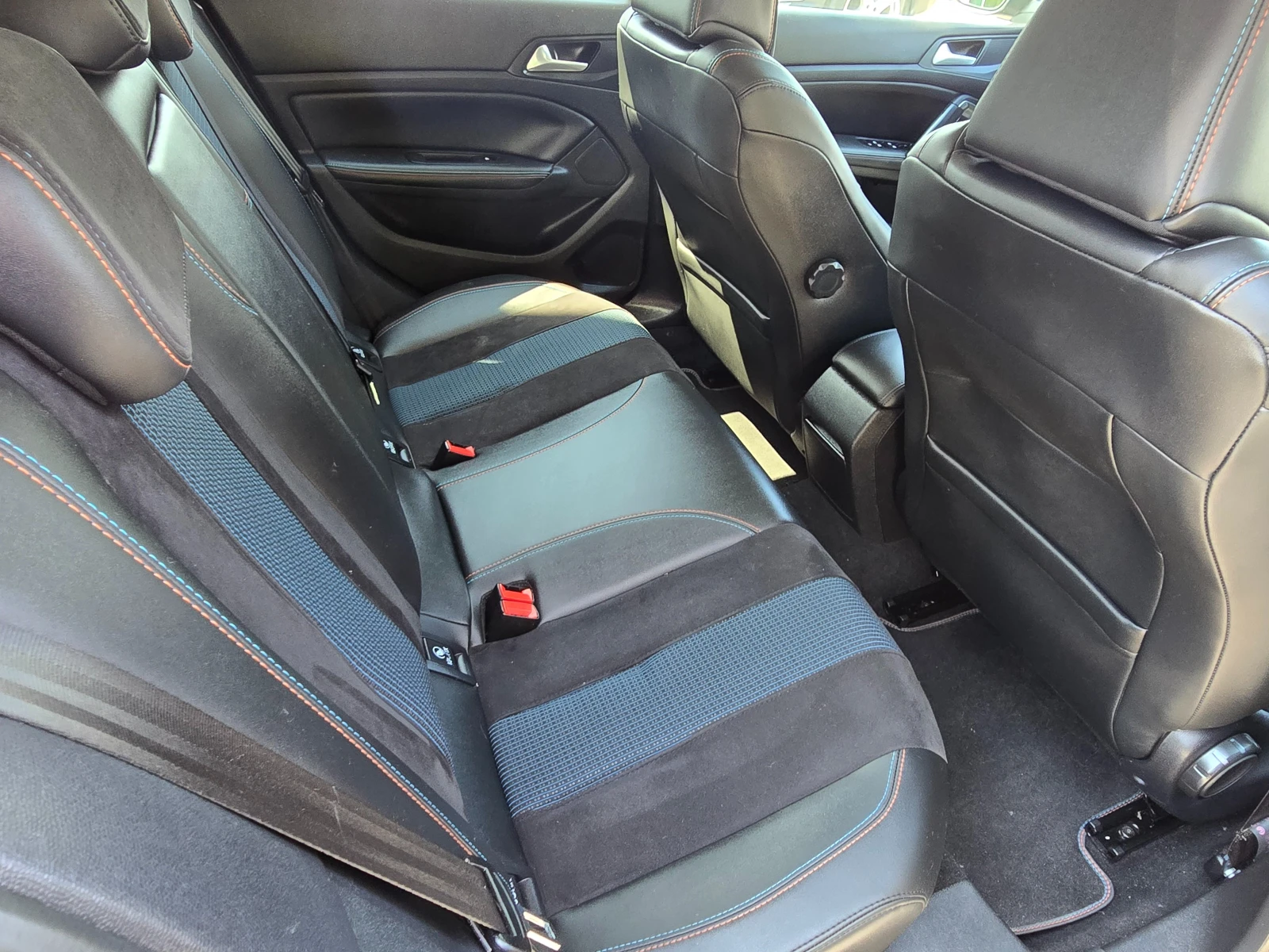 Peugeot 308 1.5HDi-Automatic= Gt line, снимка 14 - Автомобили и джипове - 55146249
