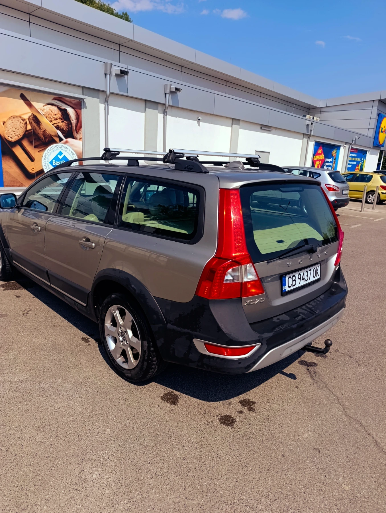 Volvo Xc70 2.4 D5 185 k.c. 4x4, снимка 8 - Автомобили и джипове - 55166369