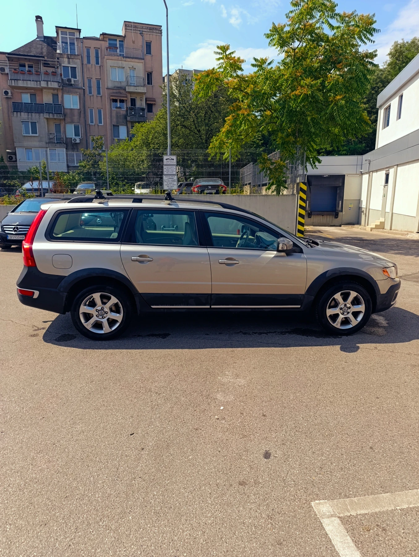 Volvo Xc70 2.4 D5 185 k.c. 4x4, снимка 4 - Автомобили и джипове - 55166369
