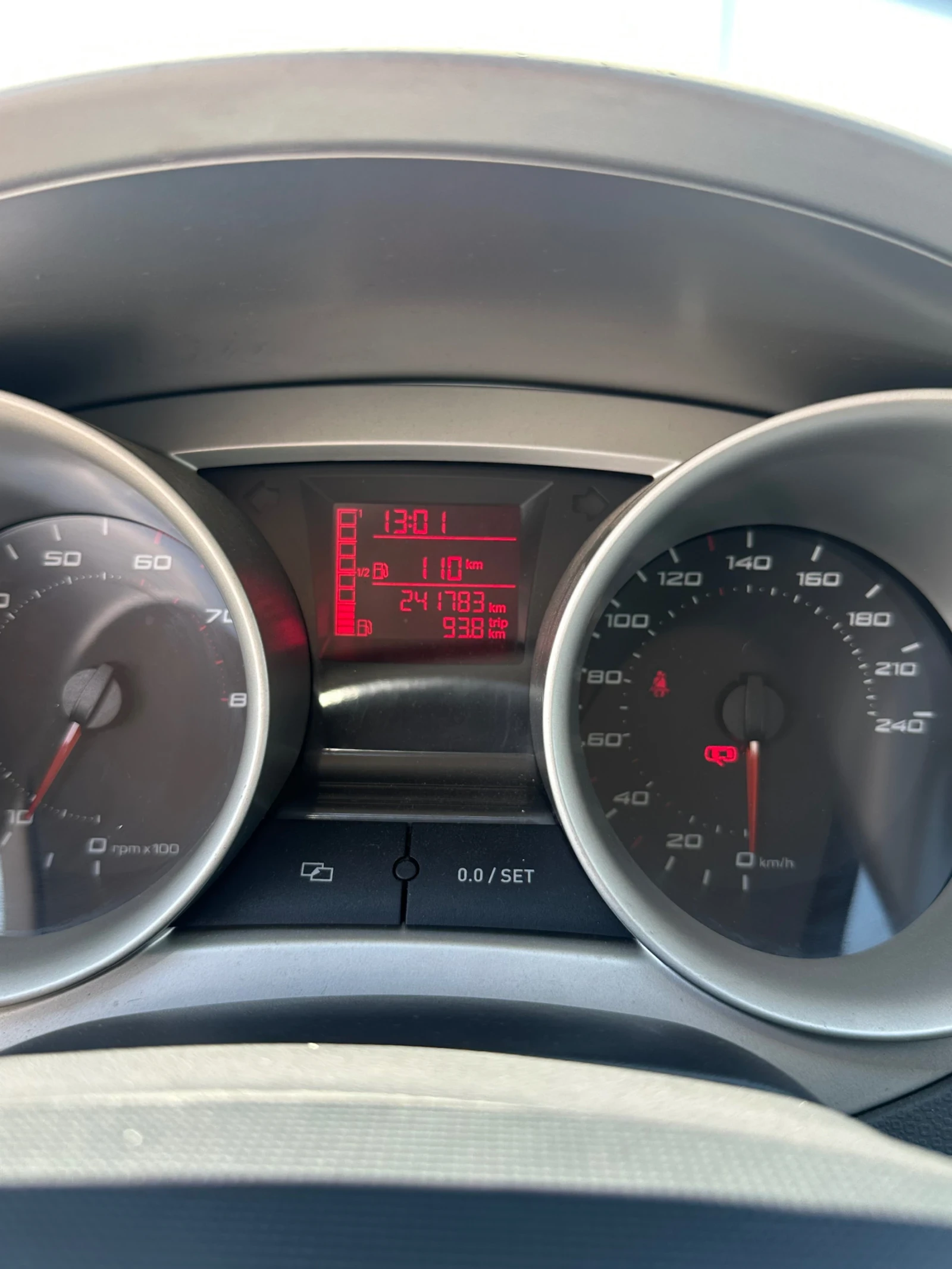 Seat Ibiza, снимка 8 - Автомобили и джипове - 55459397