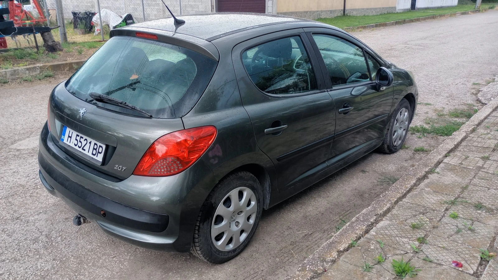 Peugeot 207 1, 4 HDi, снимка 4 - Автомобили и джипове - 55657356