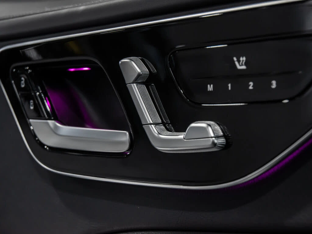 Mercedes-Benz C 300 4MATIC | 360 | Keyless, снимка 12 - Автомобили и джипове - 55663660