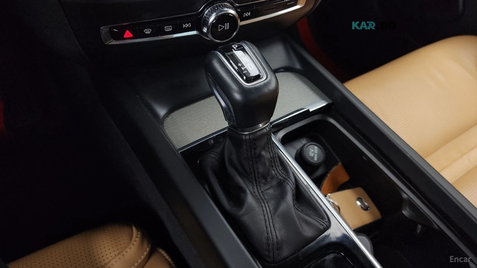 Volvo S60 T5 Inscription* HUD* 360* МАСАЖИ* ОБДУХ* НАВИ* ПАН, снимка 7 - Автомобили и джипове - 55952810