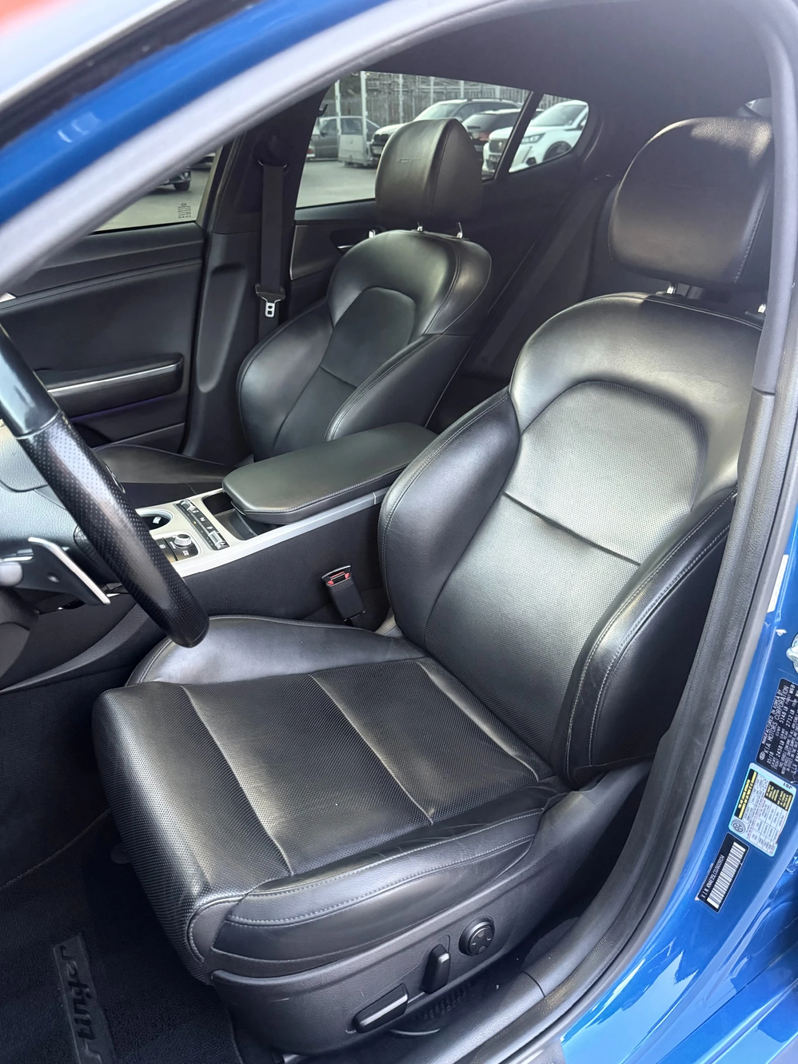 Kia Stinger 3.3 , снимка 17 - Автомобили и джипове - 56349073