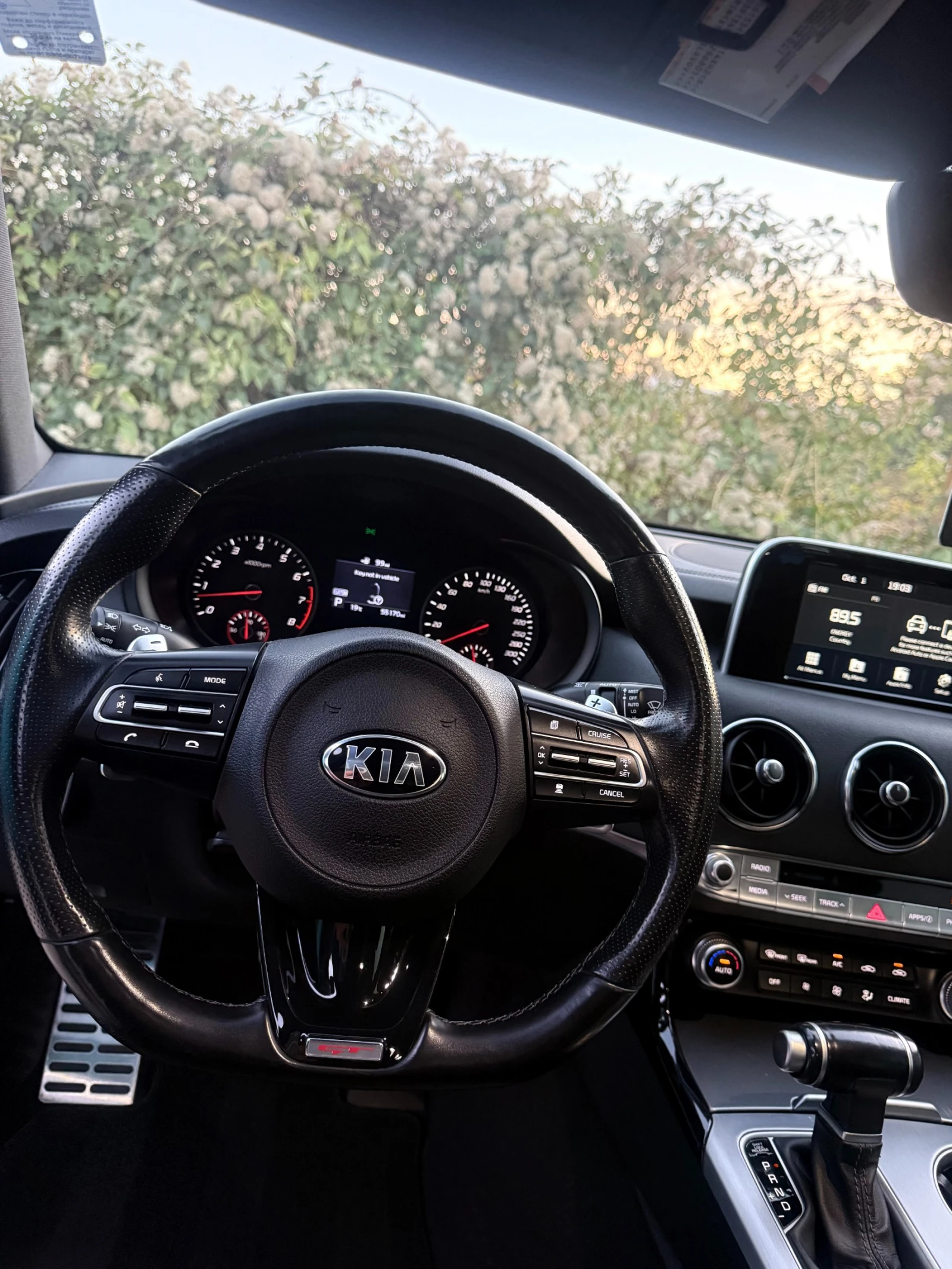 Kia Stinger 3.3 , снимка 15 - Автомобили и джипове - 56349073