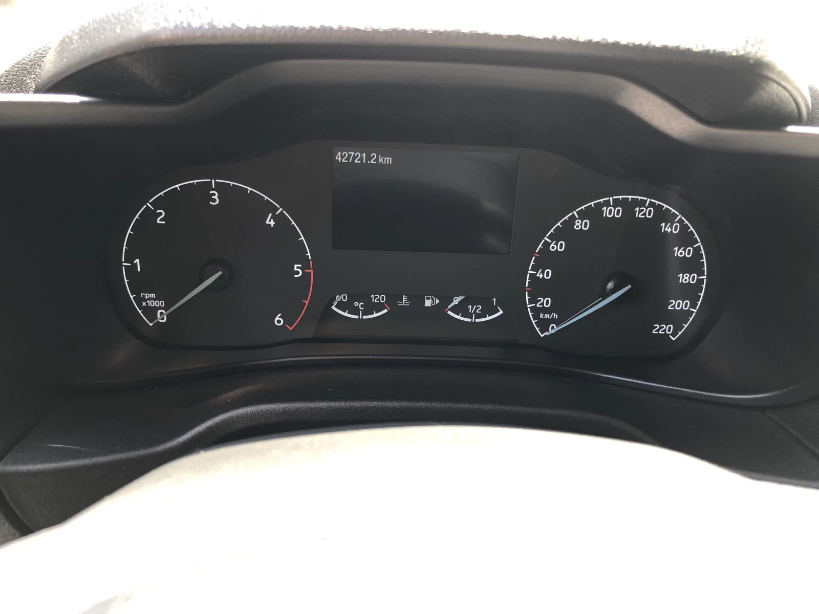 Ford Connect 2023г., снимка 12 - Автомобили и джипове - 56362616