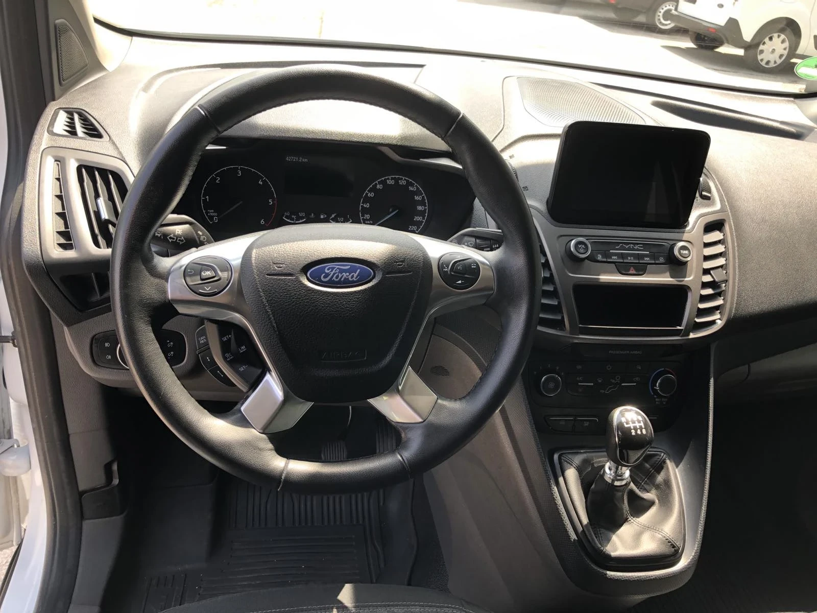 Ford Connect 2023г., снимка 11 - Автомобили и джипове - 56362616