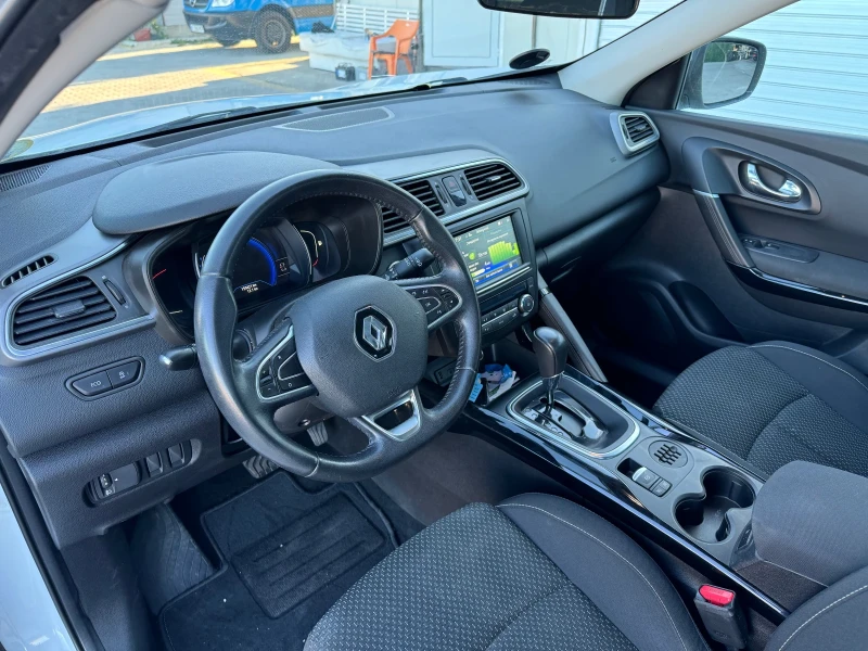 Renault Kadjar 1.5d 110hp/NAVI/AUTOMATIC/EVRO6/, снимка 11 - Автомобили и джипове - 47813514