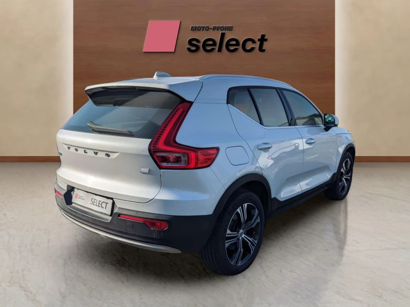 Volvo XC40 1.5, снимка 4 - Автомобили и джипове - 49442442