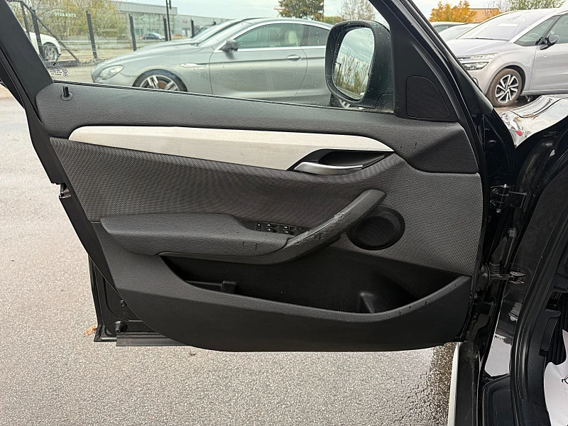 BMW X1 2.0d-4x4-xDrive-AVTOMATIK-BIXENON-!!!, снимка 7 - Автомобили и джипове - 52473545