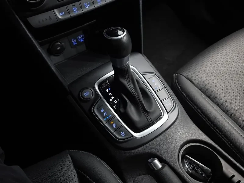 Hyundai Kona 1.6, снимка 8 - Автомобили и джипове - 54639977