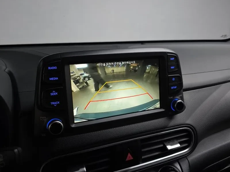 Hyundai Kona 1.6, снимка 15 - Автомобили и джипове - 54639977