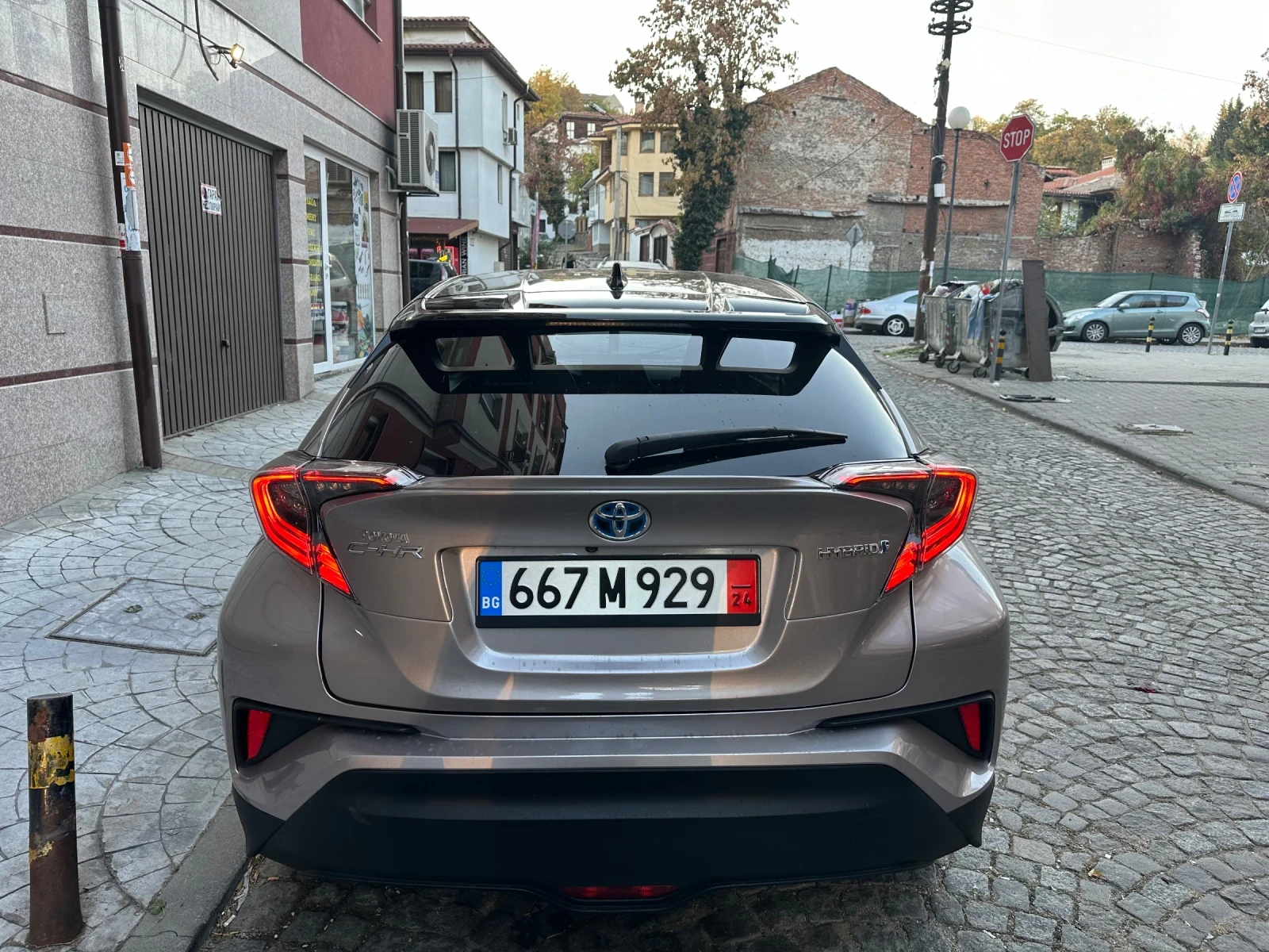 Toyota C-HR 1.8 hybrid - изображение 6