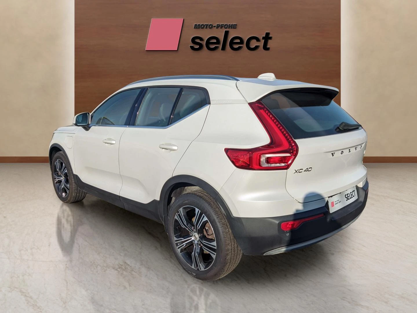 Volvo XC40 1.5 - изображение 2