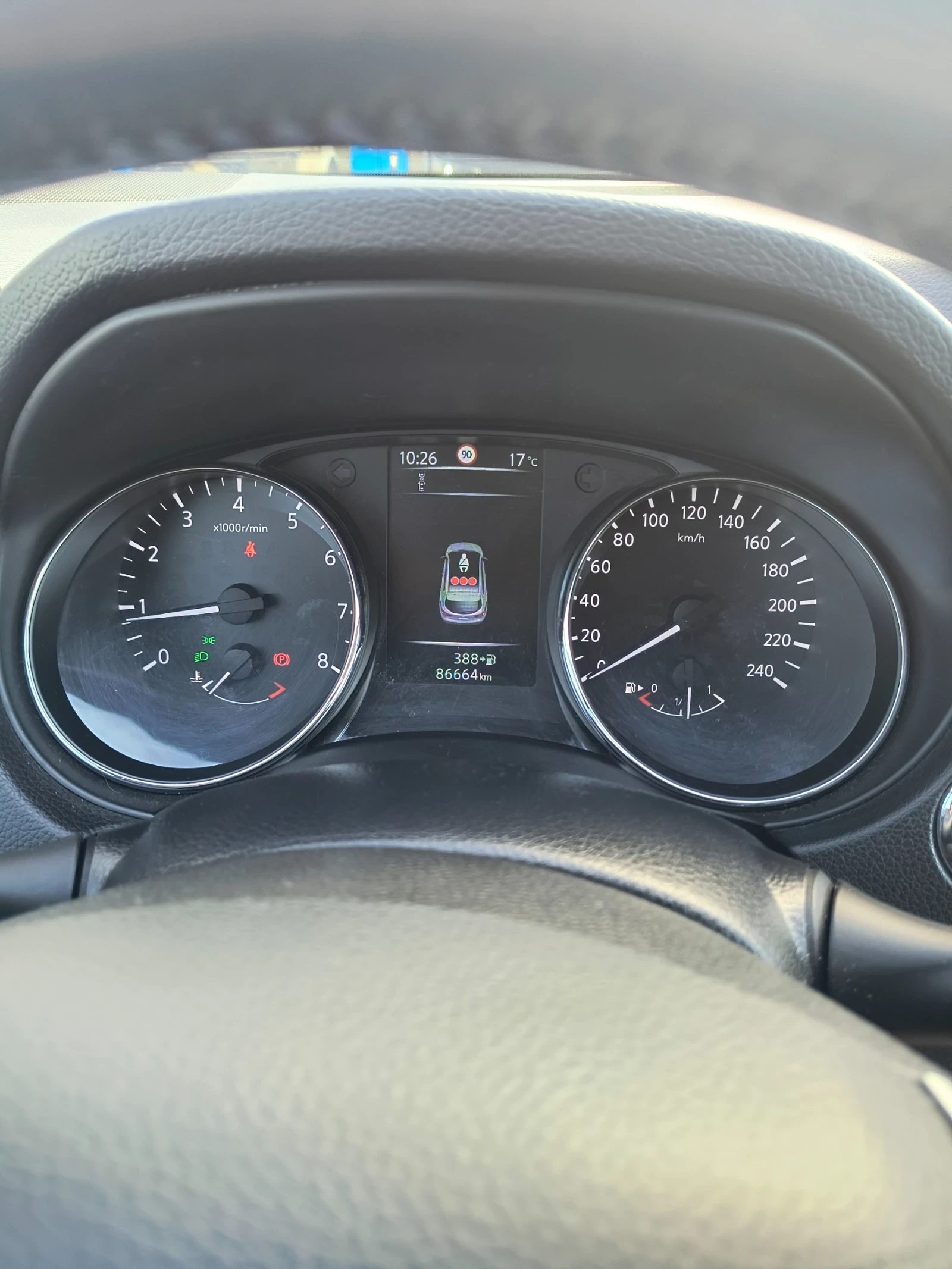 Nissan Qashqai джип Tekna 1.2I 86000km - изображение 6