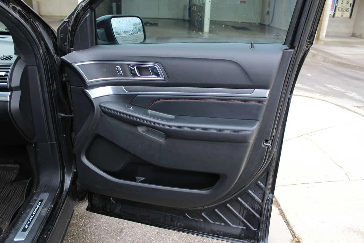 Ford Explorer * Sport * 2 КЛЮЧА* ПОДГРЕВ* PANO* KEYLESS* , снимка 17 - Автомобили и джипове - 53761297