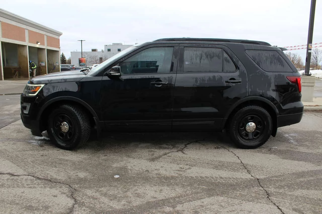 Ford Explorer * Sport * 2 КЛЮЧА* ПОДГРЕВ* PANO* KEYLESS* , снимка 2 - Автомобили и джипове - 53761297