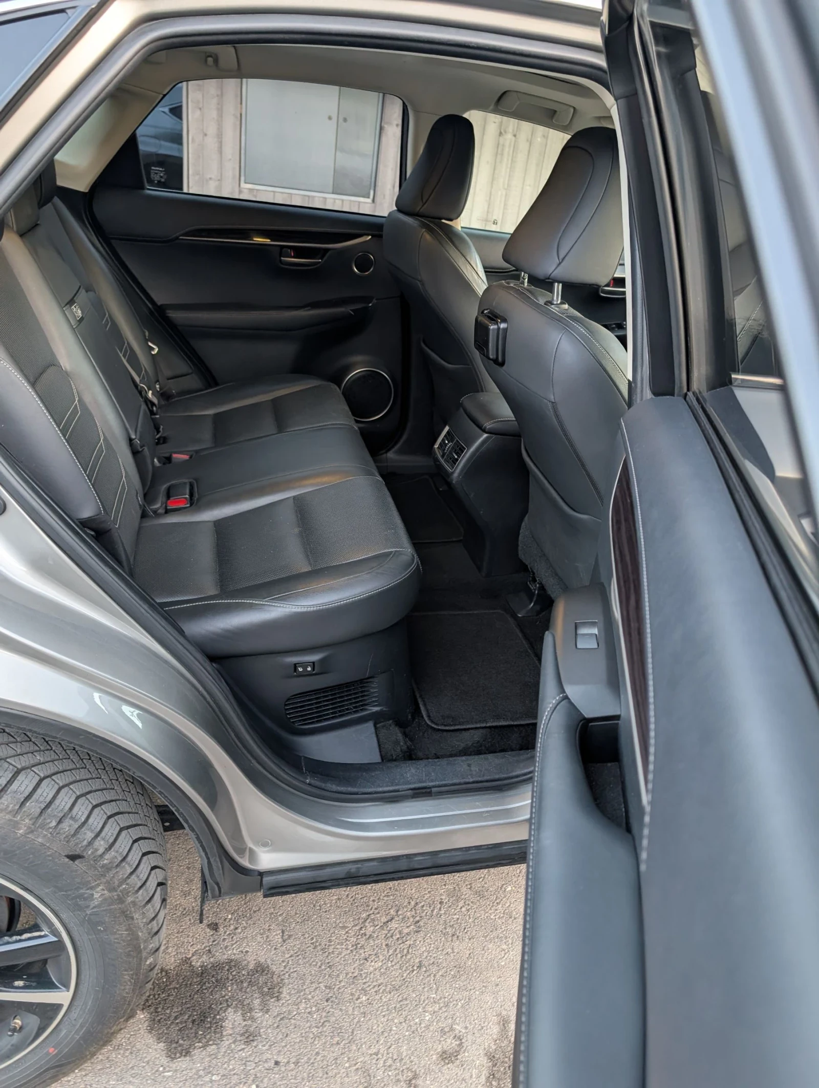 Lexus NX 200t, снимка 5 - Автомобили и джипове - 53851797