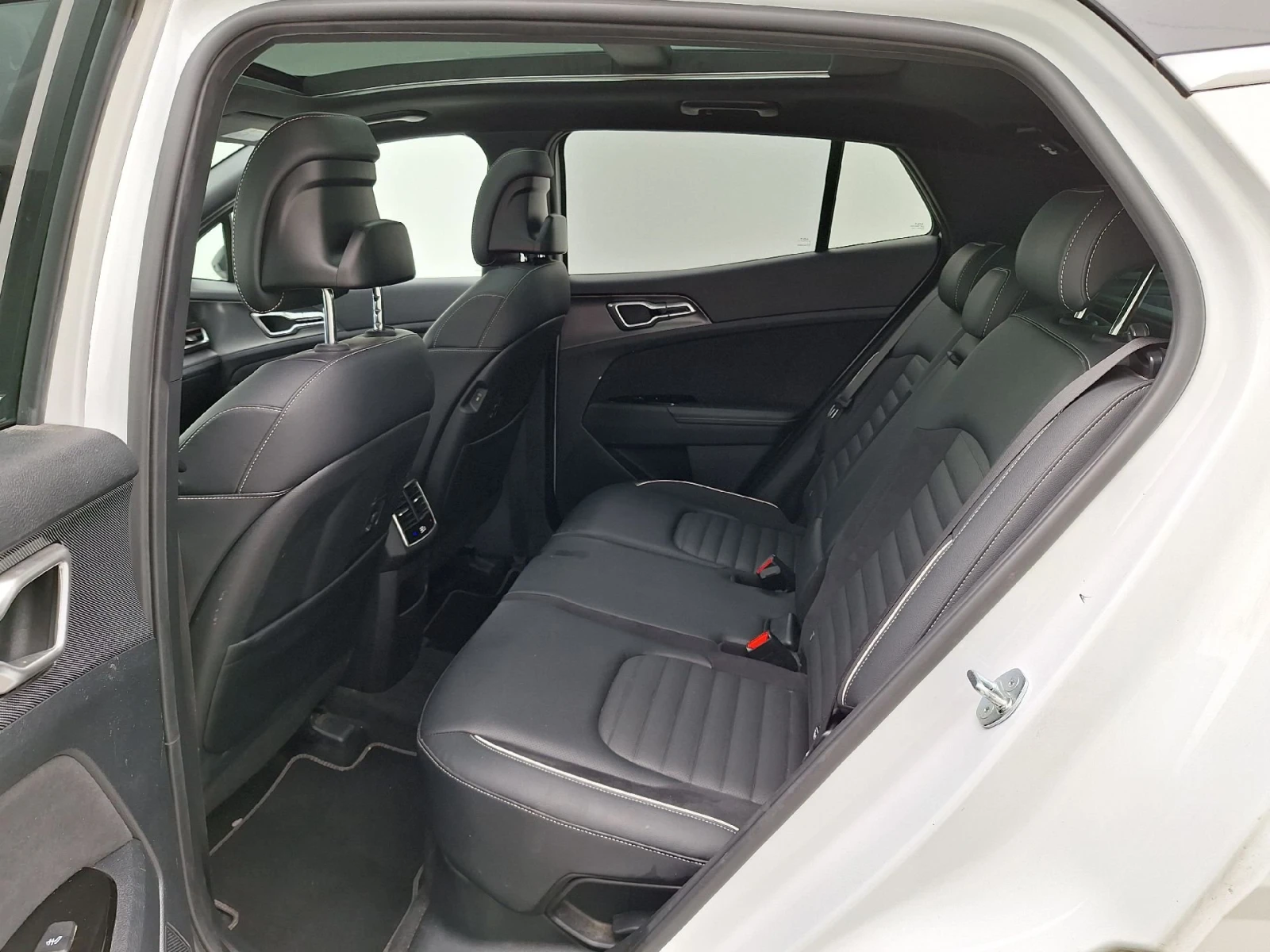 Kia Sportage 1.6 T-GDI GT Line 4x4, снимка 7 - Автомобили и джипове - 54777410
