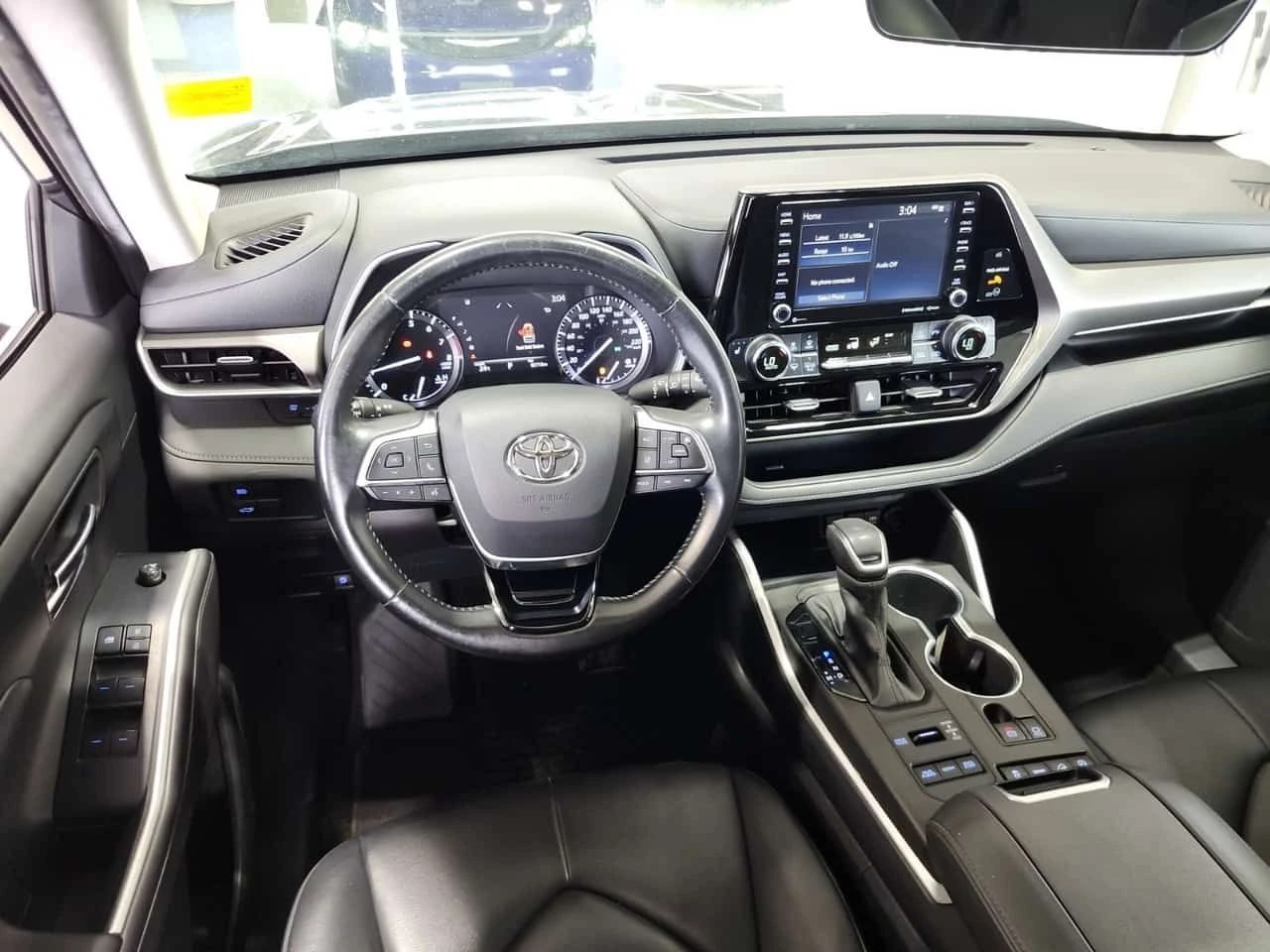 Toyota Highlander XLЕ| PANO| ПОДГРЕВИ| LANE ASSIST| 7 MEСТЕН, снимка 8 - Автомобили и джипове - 55233892