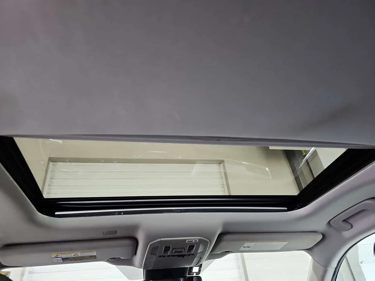 Toyota Highlander XLЕ| PANO| ПОДГРЕВИ| LANE ASSIST| 7 MEСТЕН, снимка 11 - Автомобили и джипове - 55233892