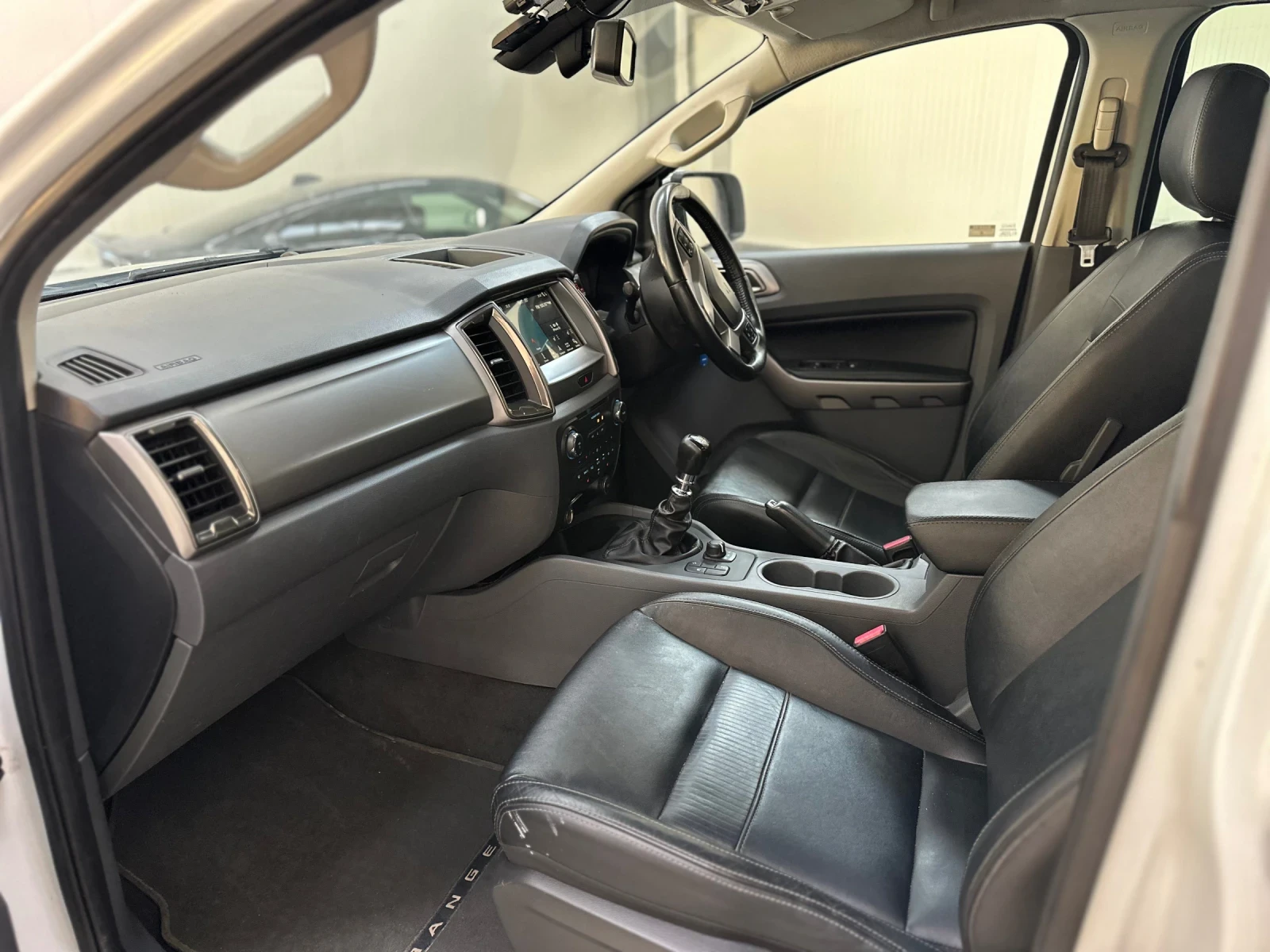 Ford Ranger Limited 2.2 160, снимка 10 - Автомобили и джипове - 55675552