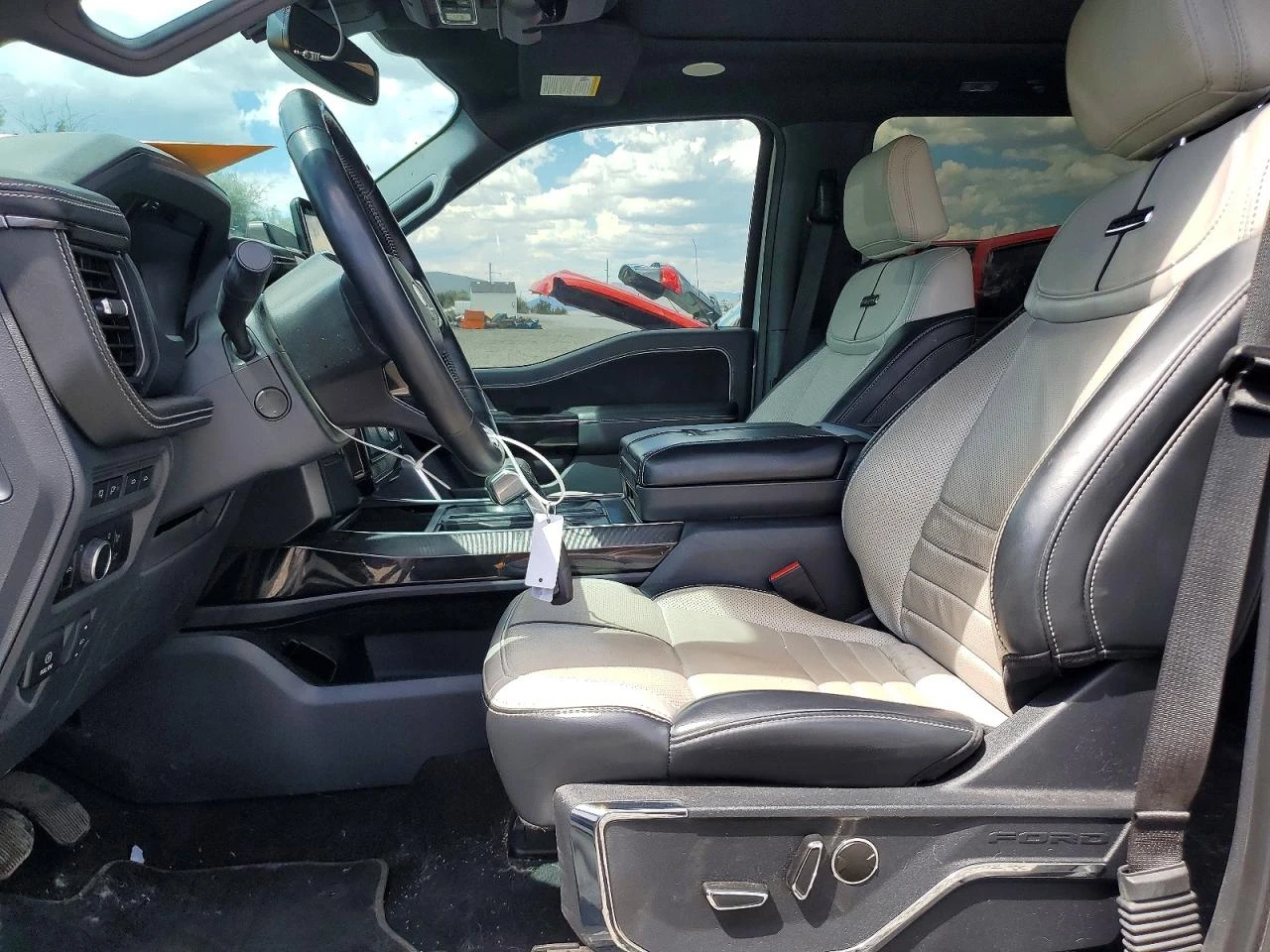 Ford F150 Lightning Pro, снимка 7 - Автомобили и джипове - 55936075