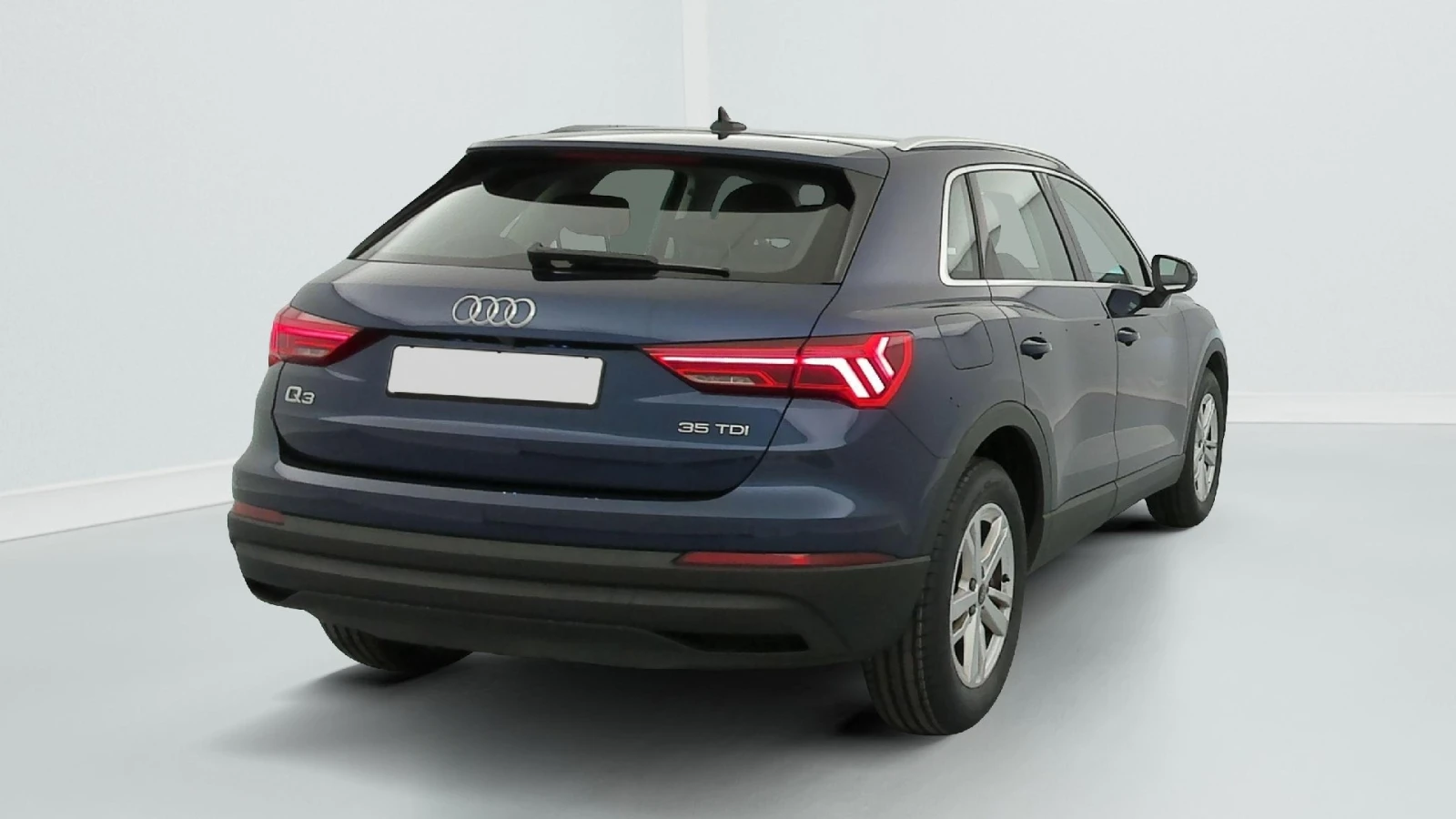 Audi Q3 35 TDI Business Автоматик Навигация, снимка 7 - Автомобили и джипове - 56068156