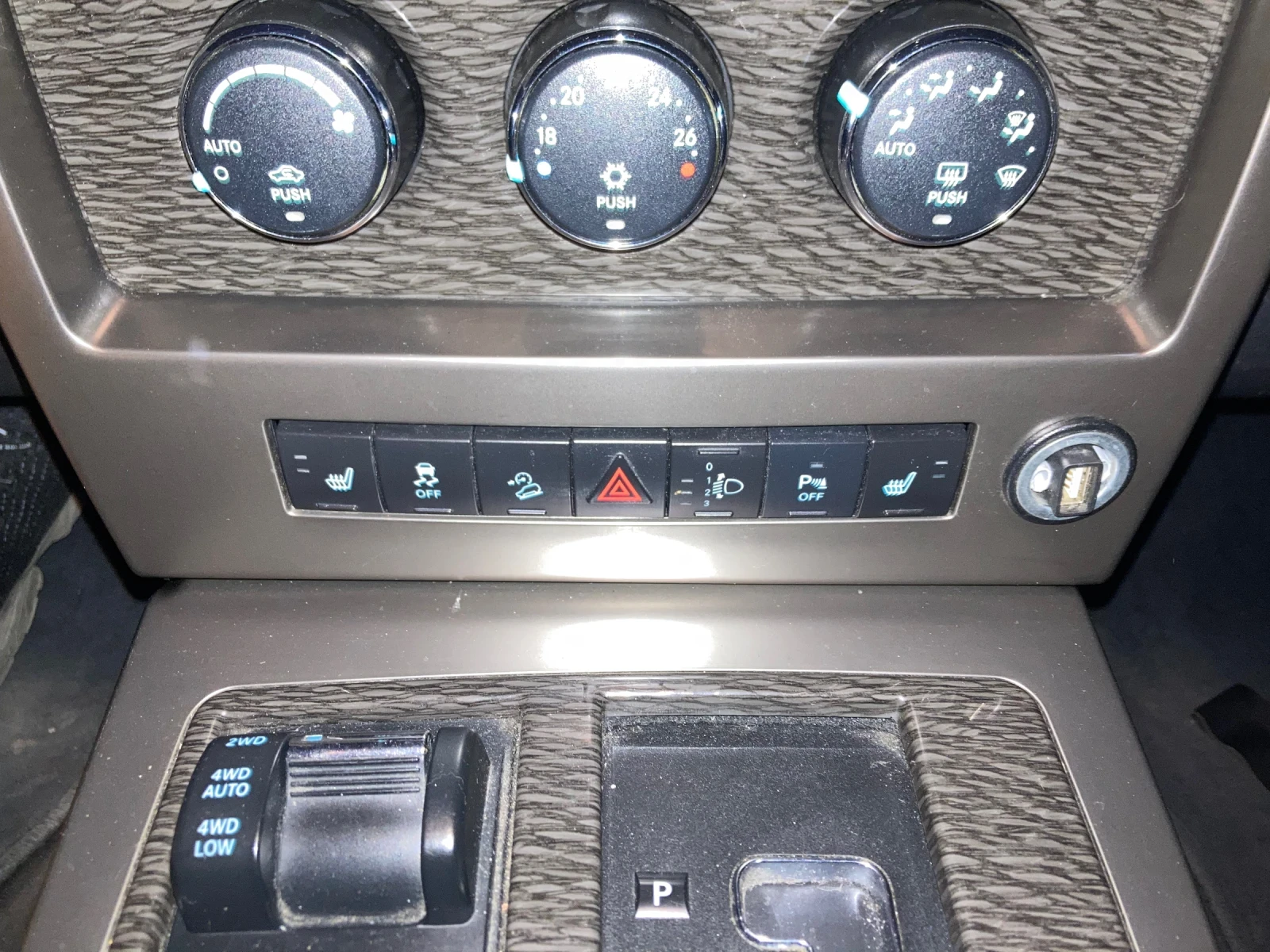 Jeep Cherokee 2.8 Dizel 200konq Evro-5 Avtomat | Mobile.bg � ����������� 14