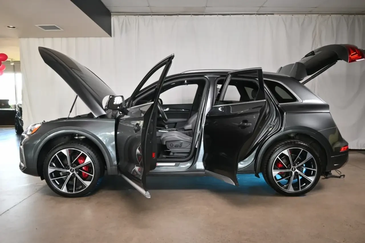 Audi SQ5, снимка 12 - Автомобили и джипове - 56227000