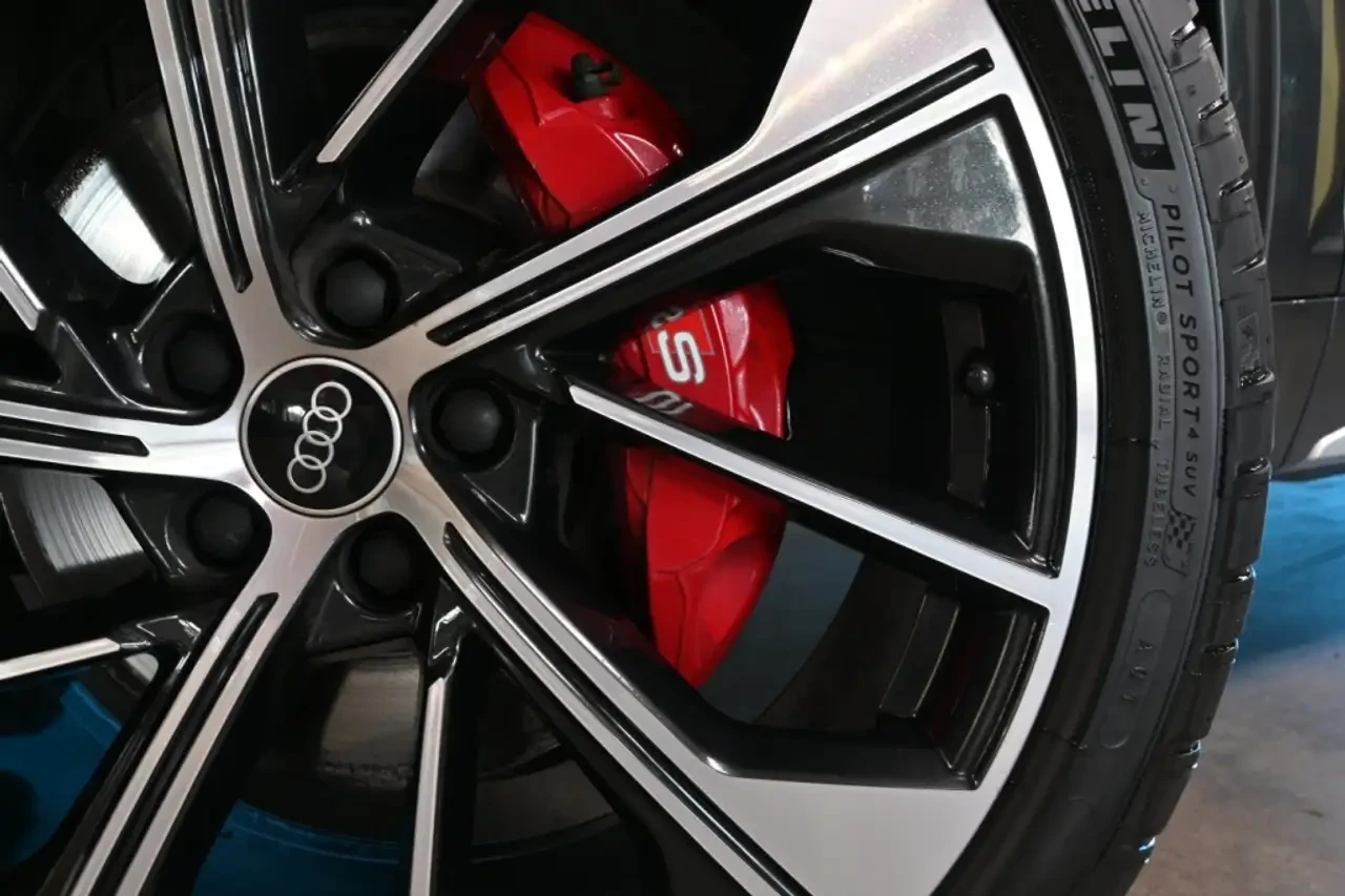 Audi SQ5, снимка 4 - Автомобили и джипове - 56227000