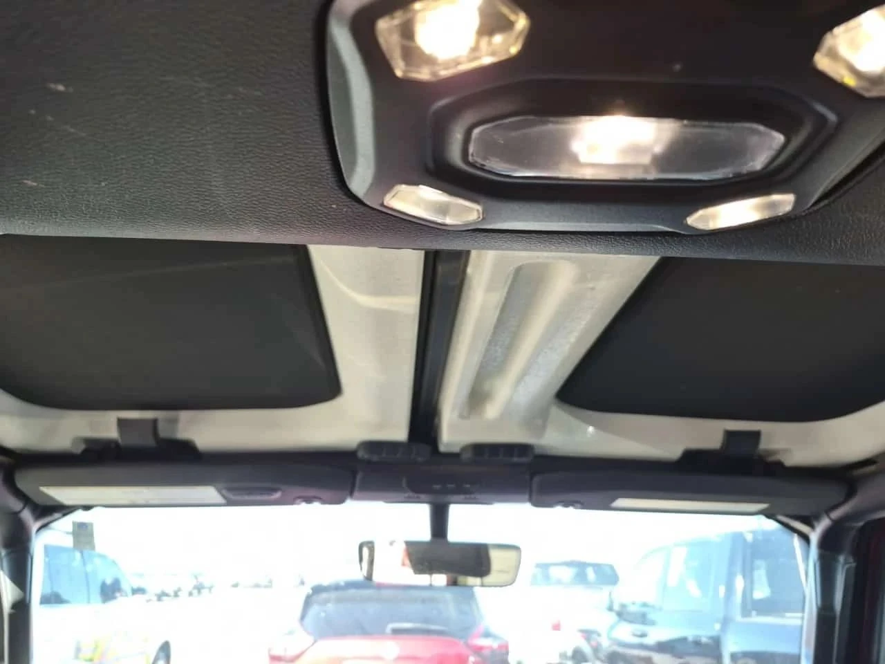 Jeep Wrangler, снимка 13 - Автомобили и джипове - 56688482