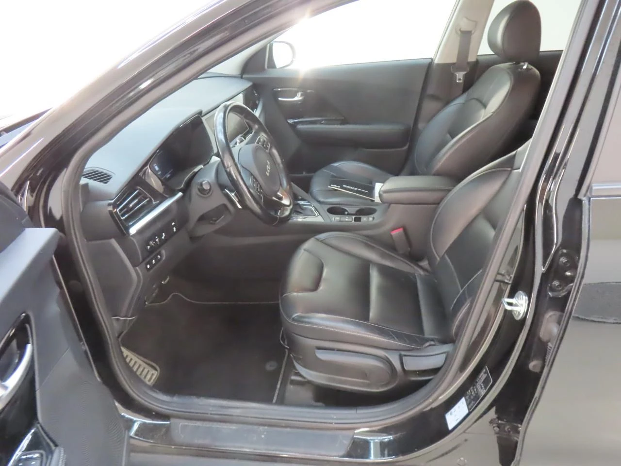 Kia Niro DynamicPlusLine, снимка 9 - Автомобили и джипове - 56700755