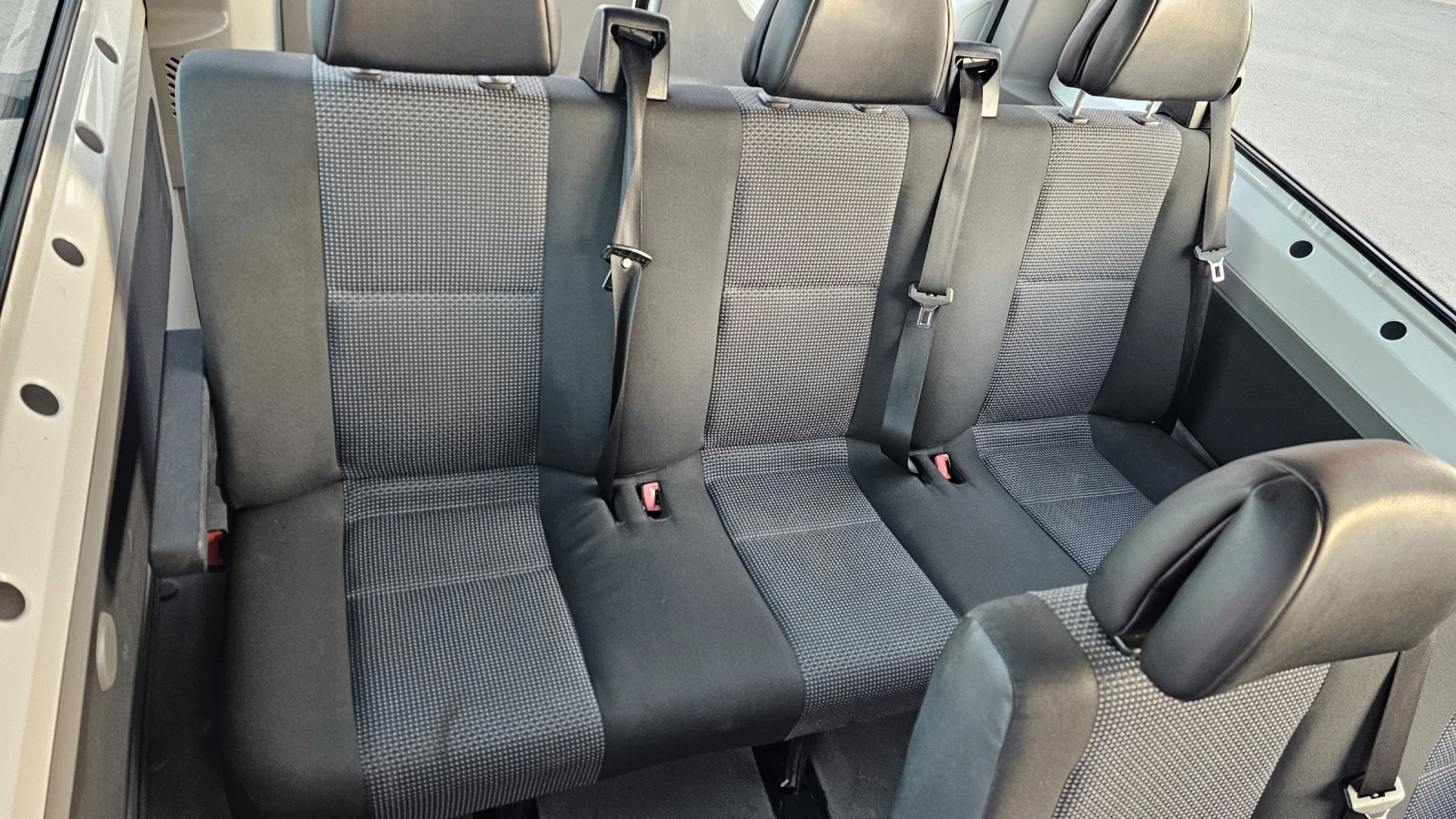 Mercedes-Benz Sprinter 211 CDI - 9 места, двигател OM646, снимка 15 - Бусове и автобуси - 53881625