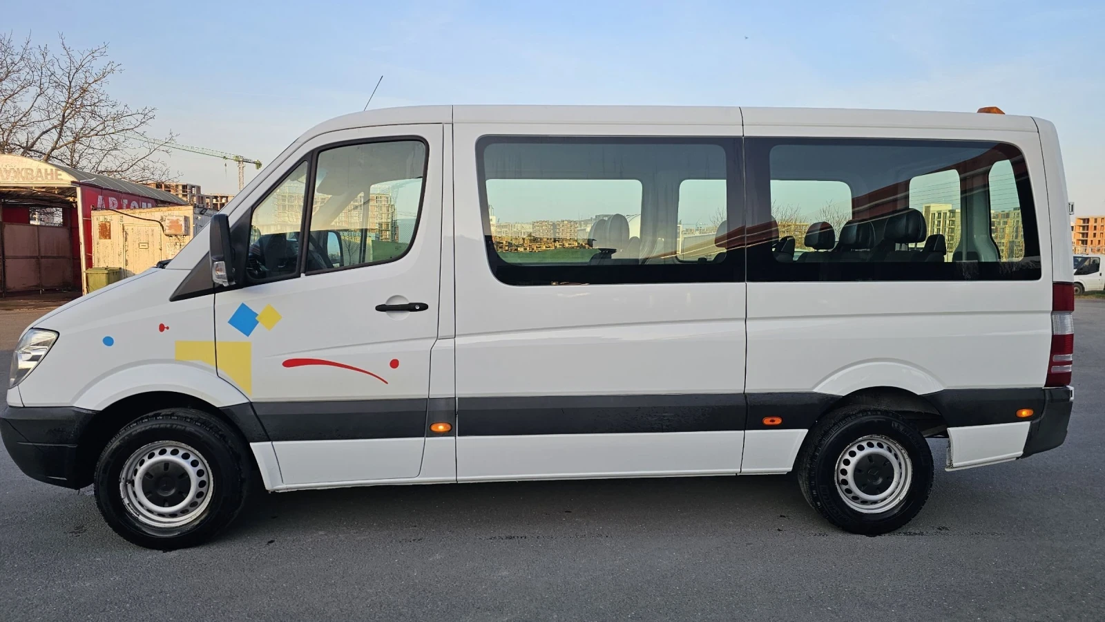 Mercedes-Benz Sprinter 211 CDI - 9 места, двигател OM646, снимка 3 - Бусове и автобуси - 53881625